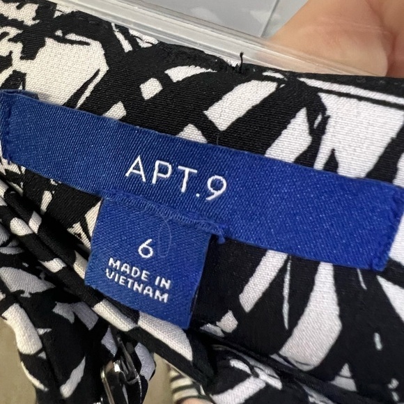 NWOT Apt. 9 Capri Print Dress Pants without Pockets - Picture 4 of 4